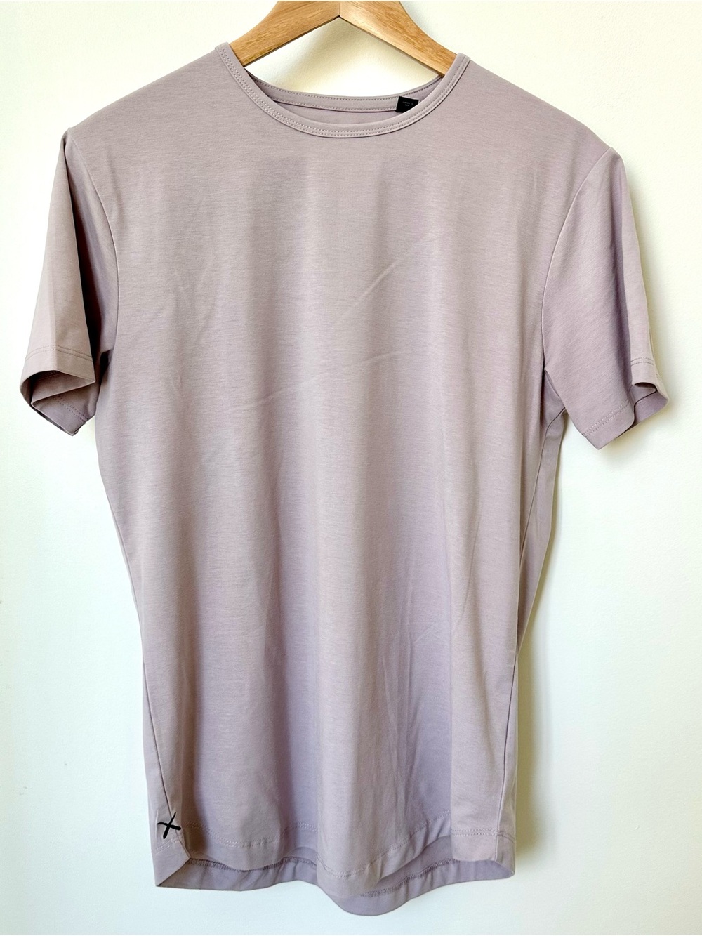 Cuts Clothing AO Curve Hem Tee